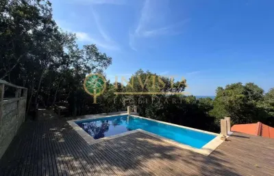 Vista mar, 19.000m² e piscina privativa à venda no morro das pedras.