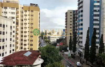 3 quartos sendo 2 suítes e 3 vagas no centro - á venda em florianópolis