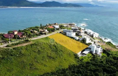 Terreno com 1537m² e vista mar à venda em garopaba.