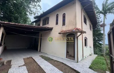 À venda | 4 quartos sendo 2 suítes e 2 vagas de garagem - saco dos limões, em florianópolis.