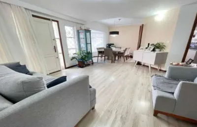 À venda | triplex, 120 m², 3 quartos e 2 vagas - bairro canto, em florianópolis.