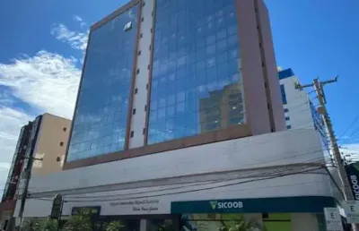 Sala comercial à venda no estreito em florianópolis.