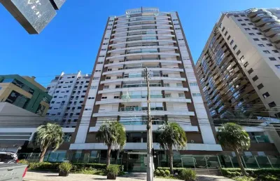 À venda | 97 m², 2 suítes, sacada e 1 vaga de garagem - frente angeloni e top market, em florianópolis.