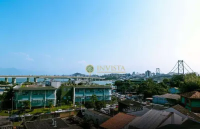 Prédio comercial/residencial com rentabilidade mensal e vista para o mar à venda no centro de florianópolis.