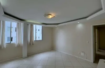 À venda | semi mobiliado, 3 quartos, sendo 1 suíte e 1 vaga no centro - á venda em florianópolis