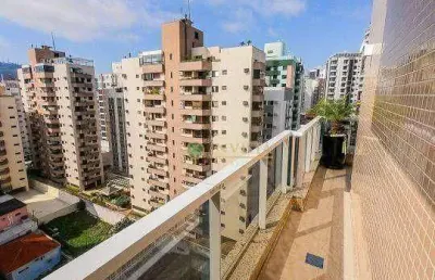 Duplex com vista parcial mar, terraço com churrasqueira, 2 suítes e 2 vagas à venda no centro de florianópolis.