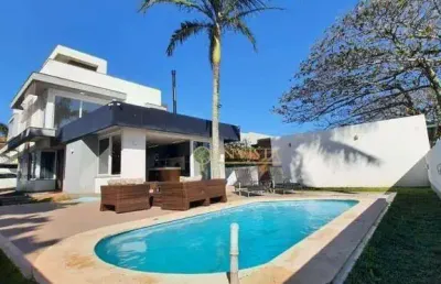 À venda | 200 m², alto padrão, frente mar com piscina privativa e 3 suítes -  jardim atlântico, próximo ao super a, em florianópolis.
