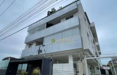Semi mobiliado com sacada com churrasqueira, 2 quartos e 1 vaga à venda em canasvieiras.