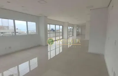 Andar/sala comercial com vista mar e 2 vagas - centro de florianópolis.