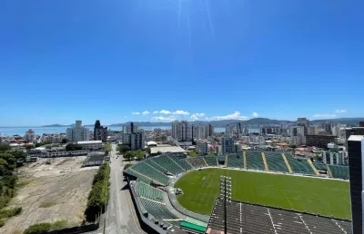 À venda | sacada com churrasqueira, 2 quartos e 1 vaga - estreito, próximo ao estádio orlando scarpelli.