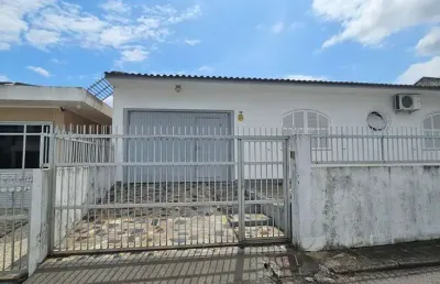 À venda | 200 m², 4 quartos e 3 vagas de garagem - capoeiras, em florianópolis.