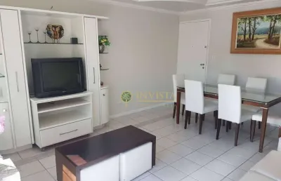 À venda | 103 m², 3 quartos, sacada e 2 vagas de garagem - centro, em florianópolis.