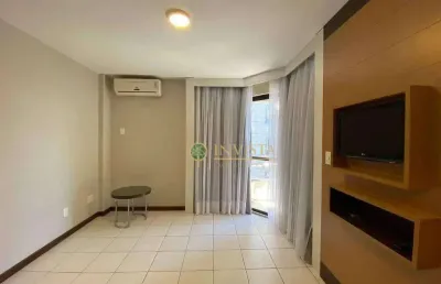 À venda no centro de florianópolis! próximo ao parque da luz e ponte hercílio luz, semi mobiliado e com 1 vaga de garagem.