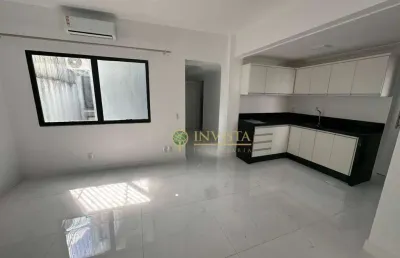 Locação no centro de florianópolis! 45m² privativos e 1 quarto.