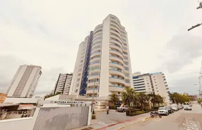 À venda no bairro estreito! 3 quartos, alto padrão, sacada com churrasqueira, vista mar, hidromassagem e 2 vagas de garagem.