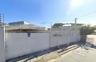 Locação! viabilidade comercial, 15 quartos, piscina, churrasqueira e 4 vagas de garagem.