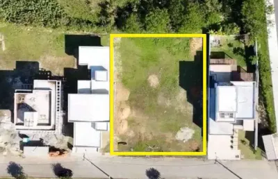 À venda | terreno com 408 m² no condomínio fechado vilaporé - canasvieiras, florianópolis.