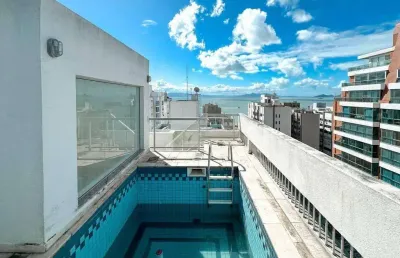 Locação | 205 n², duplex, 3 quartos, terraço com piscina e vista mar - centro, em florianópolis.