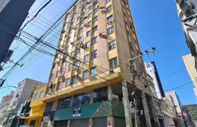 Locação | 65 m², 3 salas em conjuntos e 2 banheiros - centro, em florianópolis.