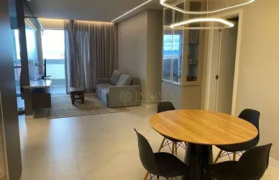 À venda | 111 m², mobiliado, sacada com churrasqueira, 3 quartos e 2 vagas - estreito, em florianópolis.