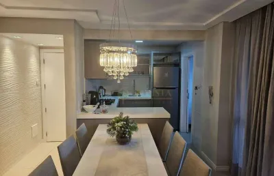 À venda | 98 m², mobiliado, sacada com churrasqueira, 2 quartos e 1 vaga de garagem - palhoça/sc.