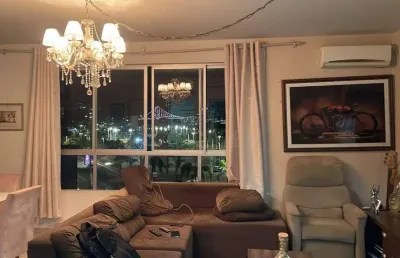 À venda | 125 m², sacada com vista mar, 4 quartos e 2 vagas de garagem - coqueiros, florianópolis.