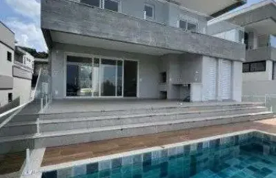 À venda | 299 m², 3 quartos (todos suítes), piscina privativa, churrasqueira a carvão - pedra branca, palhoça/sc.