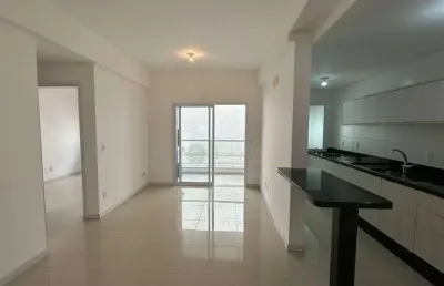 À venda | 72 m², sacada com churrasqueira, 2 quartos e 1 vaga - joão paulo, florianópolis.