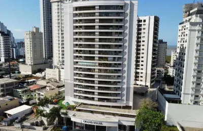 Apartamento mobiliado e pronto para morar: conforto, modernidade e estrutura completa para sua família!
