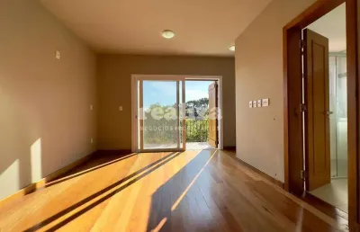 Apartamento com 4 quartos à venda na Avenida Vale Do Quilombo, Reserva da Serra, Canela