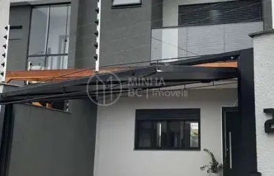 Casa com 3 quartos à venda na Rua Rio Imarui, 297, Rio Pequeno, Camboriú