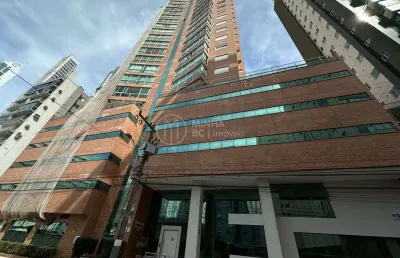 Apartamento com 3 quartos à venda na Rua 2300, 326, Centro, Balneário Camboriú