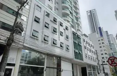 Apartamento com 3 quartos à venda na Rua 3610, 208, Centro, Balneário Camboriú