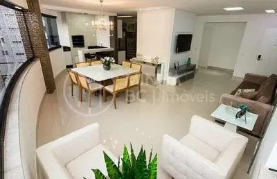 Apartamento com 4 quartos à venda na Rua 2400, 441, Centro, Balneário Camboriú