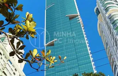 Apartamento com 4 quartos à venda na Avenida Atlântica, 4950, Centro, Balneário Camboriú