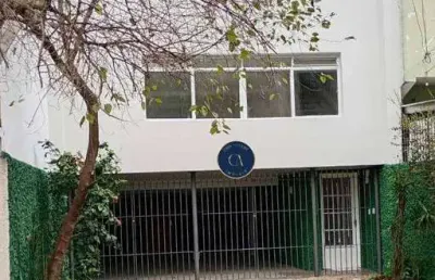 Casa com 3 quartos para alugar na Rua Queimada Grande, Vila Romana, São Paulo