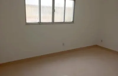 Otima casa 2 andar valor 180 mil  madureira ( aceito financiamento