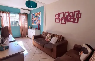 Casa  no jd aeroporto com 3 dormitórios , garagem para 2 automóveis