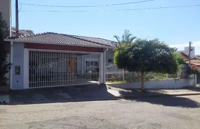 Linda casa à venda no condomínio jardim paraiso ii  na itu/sp