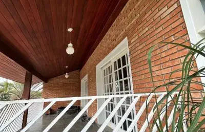 Casa de luxo no alto das palmeiras em itu-sp: 5 quartos, 4 suítes, 3 salas, 3 vagas de garagem - venha se encantar!