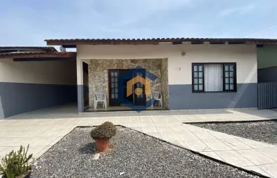 Ótima casa plana com 3 quartos a venda no bairro joão costa em joinville/sc