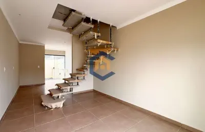 Sobrado geminado com 2 quartos a venda no bairro petrópolis, joinville/sc