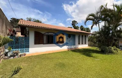 Casa plana averbada a venda no bairro petrópolis em joinville/sc