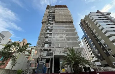 Apartamento de alto padrão nas quatro praças em torres rs