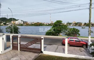 Casa com 4 quartos à venda na Avenida José Maia Filho, 685, Centro, Torres