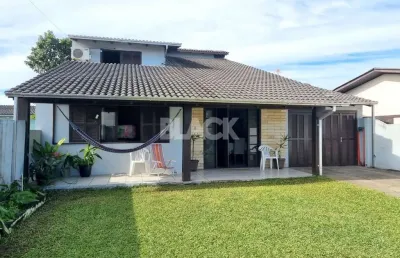 Casa com 3 quartos à venda na Coronel João Fernandes, 410, Centro, Passo de Torres