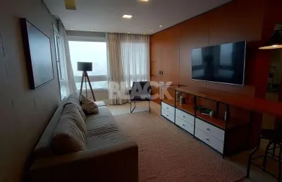 Apartamento mobiliado e equipado com 2 quartos no centro em torres rs