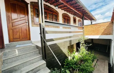 Casa com 3 quartos à venda na santa mônica, belo horizonte  por r$ 645.000