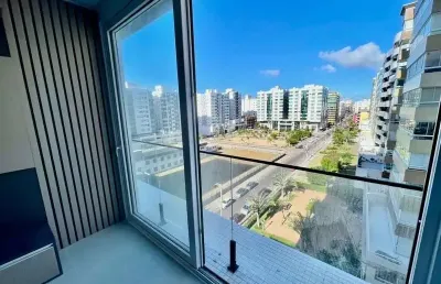 Apartamento de 02 dormitórios com vista liberada para o mar