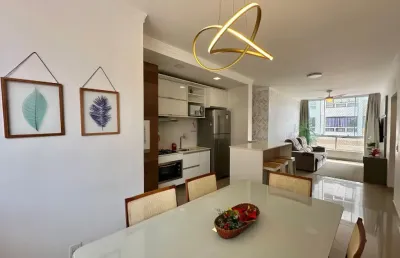 Apartamento de 02 dormitórios à uma quadra do mar no centro de capão da canoa!